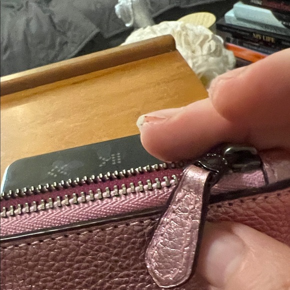 Coach Metallic Pink Wristlet NWOT - Picture 8 of 10